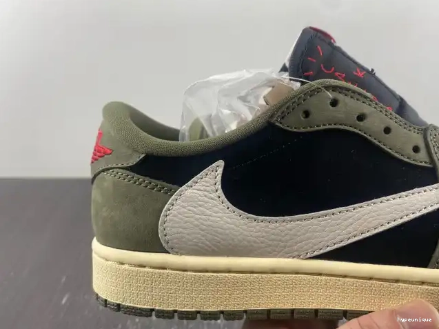 HYPE DM7866-002 AIR LOW JORDAN OG TRAVIS 1 'BLACK SP SCOTT OLIVE' X 0429